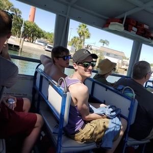 Meet your Posher, Dennis